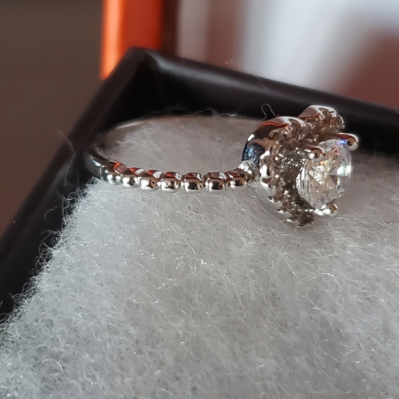 Ladies ring - Picture 3 of 4